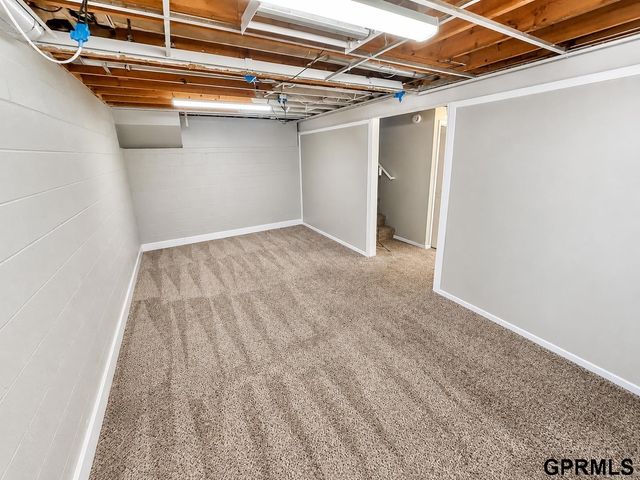 1505 Beaufort Drive, Papillion, NE 68133