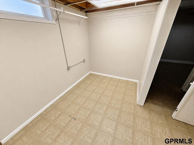 1505 Beaufort Drive, Papillion, NE 68133