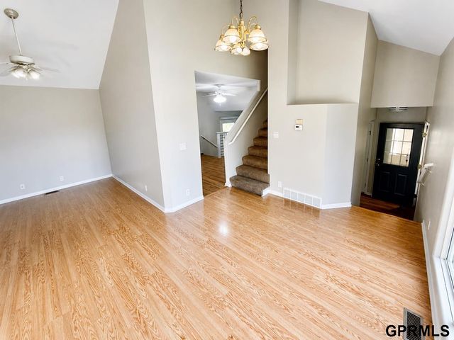 1505 Beaufort Drive, Papillion, NE 68133