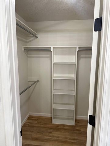 5663 Bald Eagle Road NW, Albuquerque, NM 87114