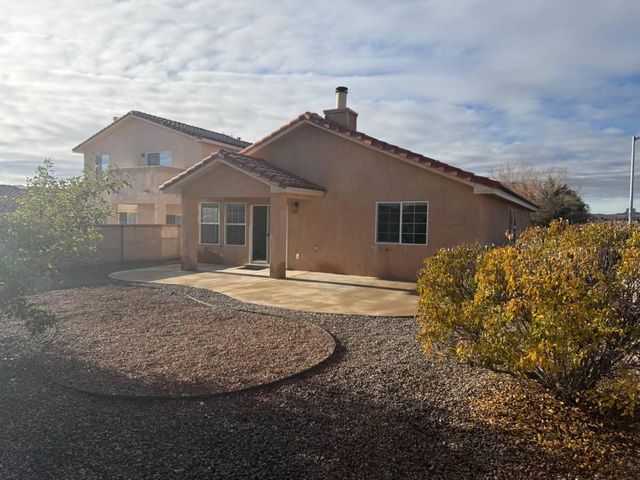 5663 Bald Eagle Road NW, Albuquerque, NM 87114