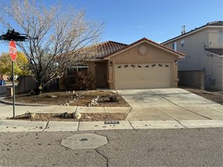 5663 Bald Eagle Road NW, Albuquerque, NM 87114