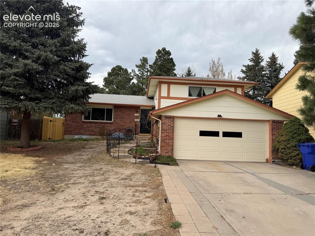 4422 Flintridge Drive, Colorado Springs, CO 80918