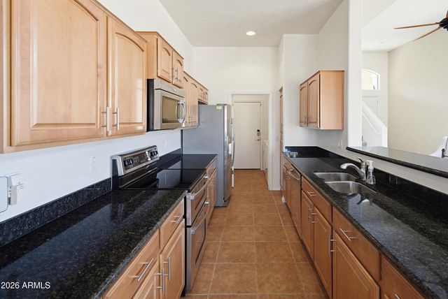 19226 N CAVE CREEK Road N 117, Phoenix, AZ 85024