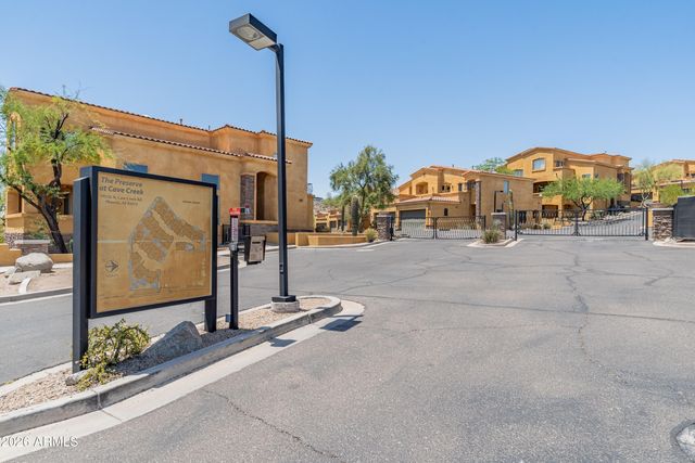 19226 N CAVE CREEK Road N 117, Phoenix, AZ 85024