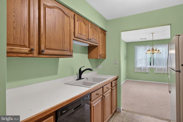 136 ROCKFORD SQ, Mountville, PA 17554