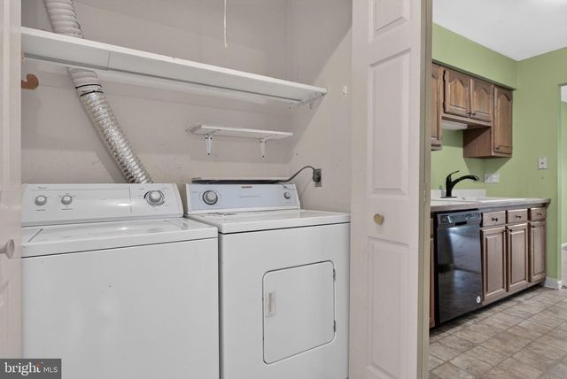 136 ROCKFORD SQ, Mountville, PA 17554