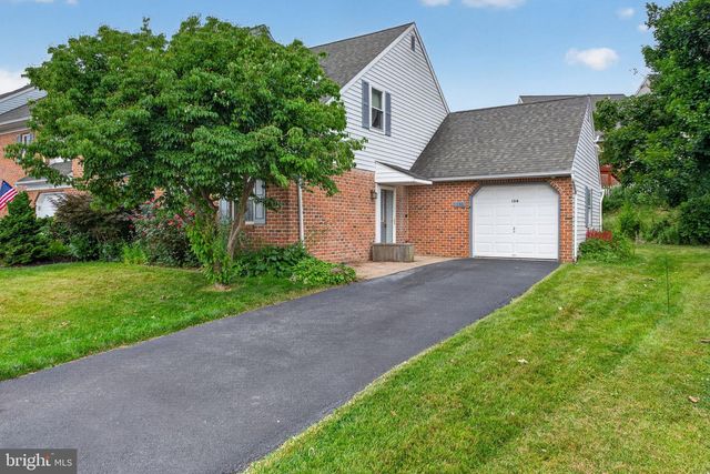 136 ROCKFORD SQ, Mountville, PA 17554
