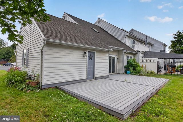 136 ROCKFORD SQ, Mountville, PA 17554