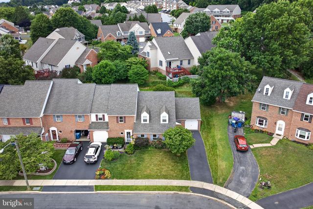 136 ROCKFORD SQ, Mountville, PA 17554