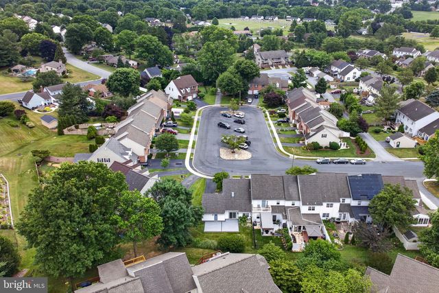 136 ROCKFORD SQ, Mountville, PA 17554