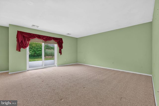 136 ROCKFORD SQ, Mountville, PA 17554
