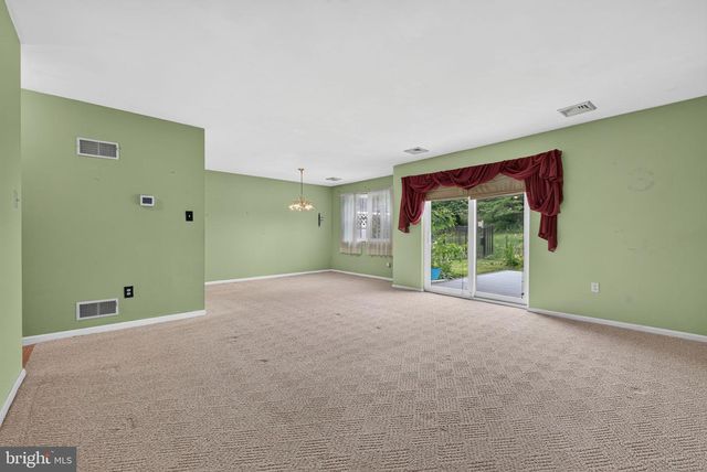 136 ROCKFORD SQ, Mountville, PA 17554