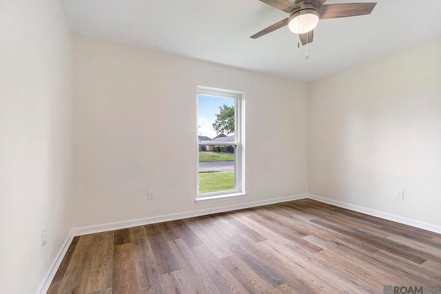 2242 Bernwood Dr, Baton Rouge, LA 70816