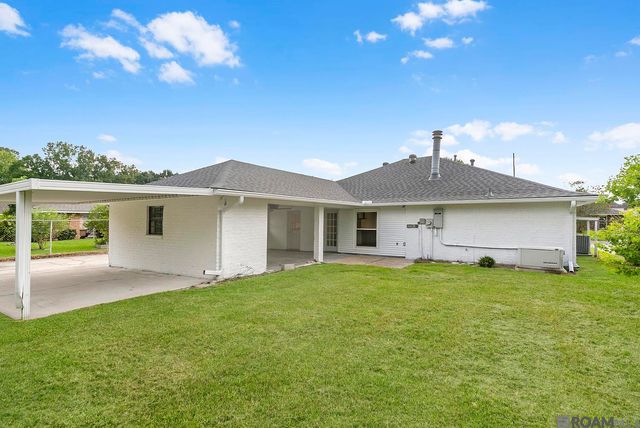 2242 Bernwood Dr, Baton Rouge, LA 70816