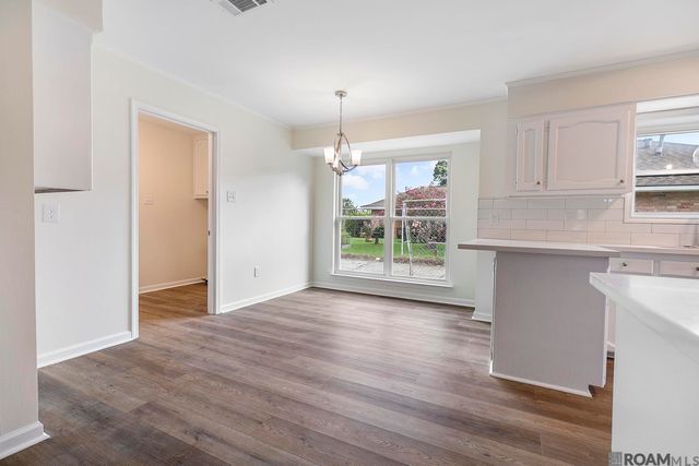 2242 Bernwood Dr, Baton Rouge, LA 70816