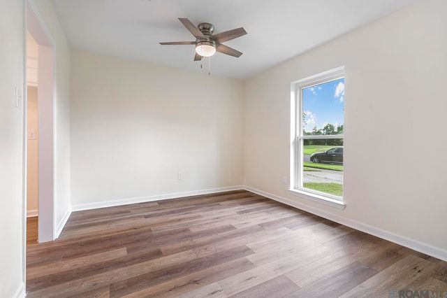 2242 Bernwood Dr, Baton Rouge, LA 70816
