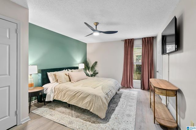 1004 CEDAR CREST DRIVE, Birmingham, AL 35216