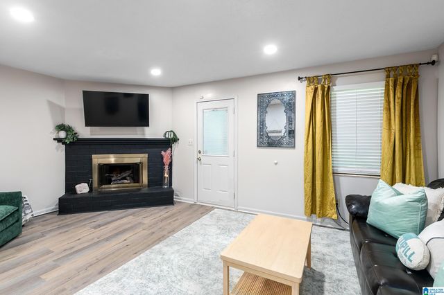 1004 CEDAR CREST DRIVE, Birmingham, AL 35216