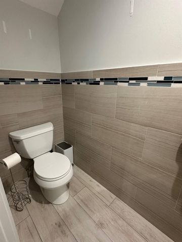 1394 Barcelona Way, Fort Lauderdale, FL 33327