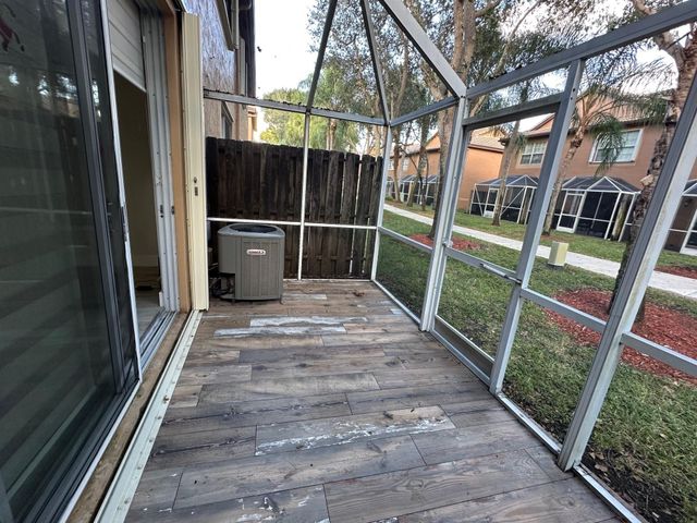 1394 Barcelona Way, Fort Lauderdale, FL 33327