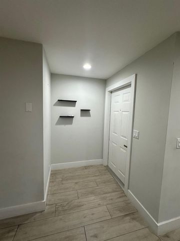 1394 Barcelona Way, Fort Lauderdale, FL 33327