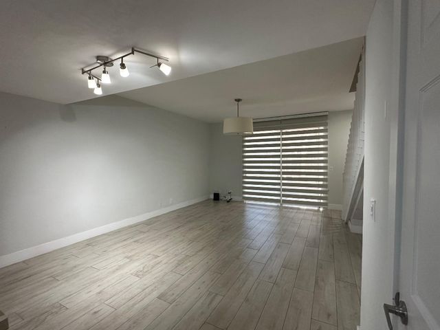 1394 Barcelona Way, Fort Lauderdale, FL 33327