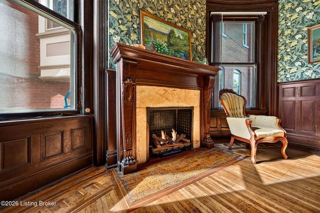 1460 S 3rd St, Louisville, KY 40208
