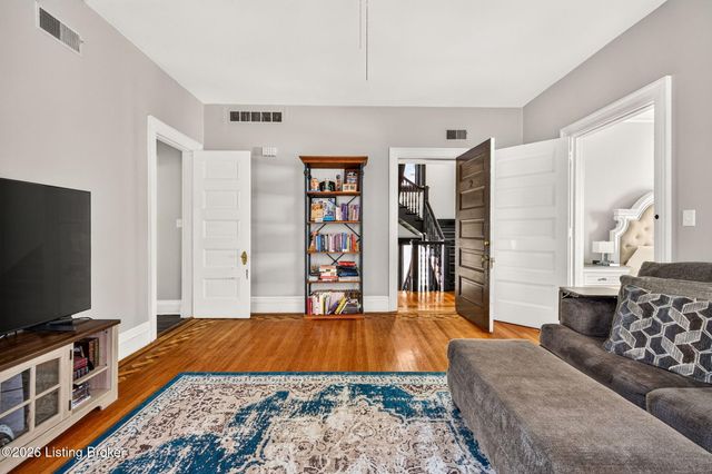 1460 S 3rd St, Louisville, KY 40208