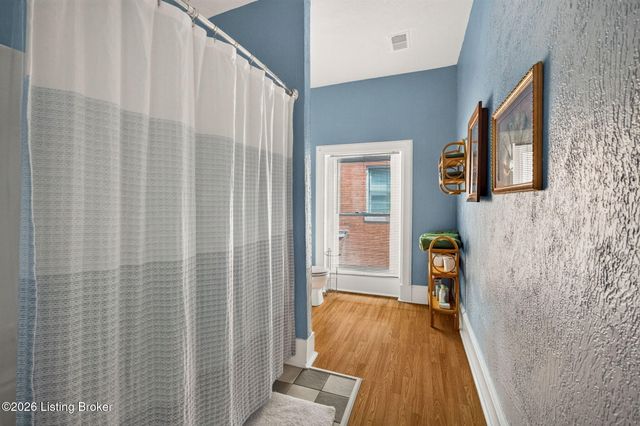 1460 S 3rd St, Louisville, KY 40208
