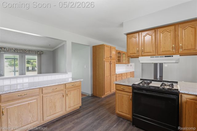28800 Sibley Road, Huron Charter Township, MI 48174