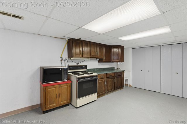 28800 Sibley Road, Huron Charter Township, MI 48174