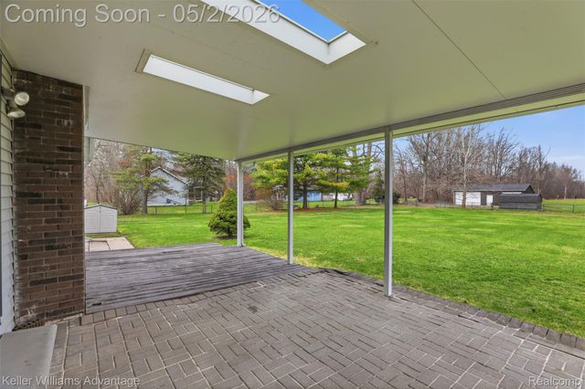 28800 Sibley Road, Huron Charter Township, MI 48174