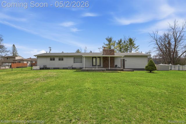28800 Sibley Road, Huron Charter Township, MI 48174