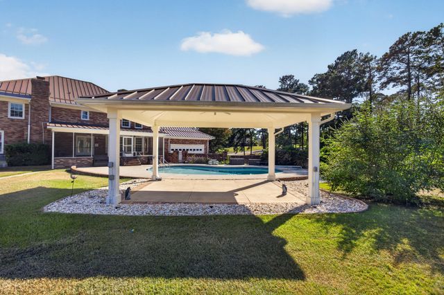 10 Fox Creek Drive, North Augusta, SC 29860