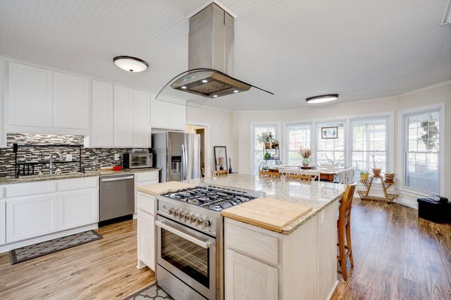 10 Fox Creek Drive, North Augusta, SC 29860