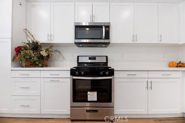 938 W Jasmine Way, Rialto, CA 92376