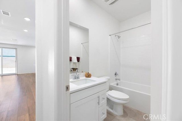 938 W Jasmine Way, Rialto, CA 92376