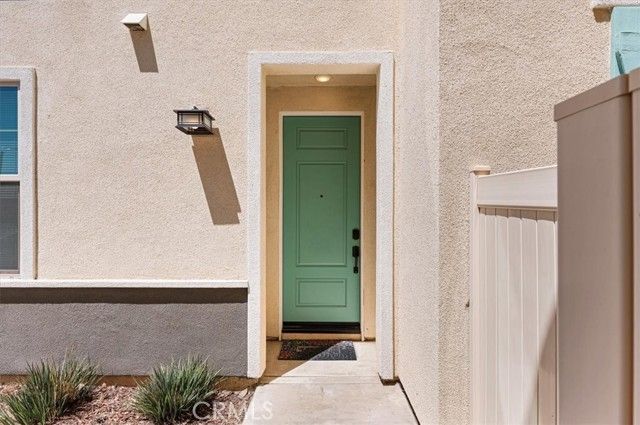 938 W Jasmine Way, Rialto, CA 92376