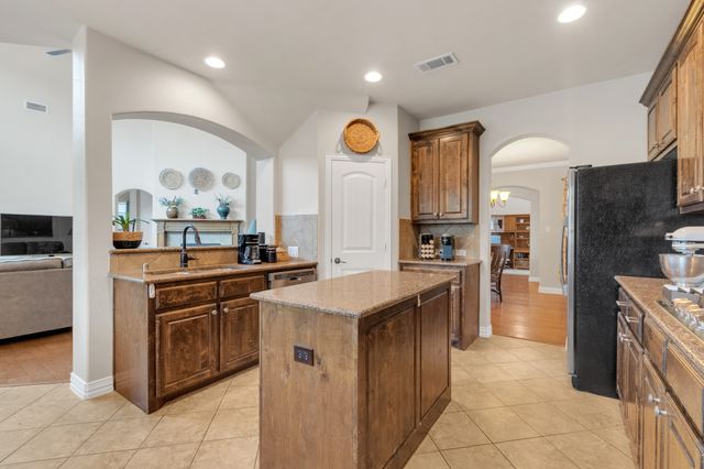 1700 Goldenrod Lane, Keller, TX 76248