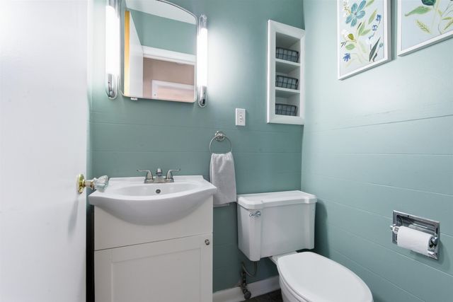 1606 Highland Dr, Augusta, KS 67010