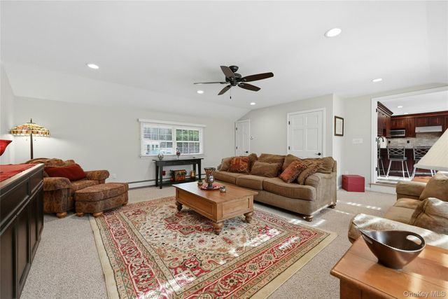 8 Kemswick Drive, Stony Brook, NY 11790