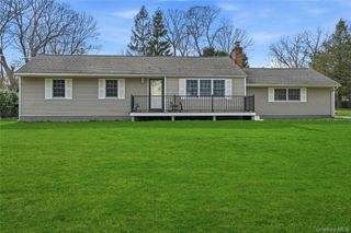 8 Kemswick Drive, Stony Brook, NY 11790