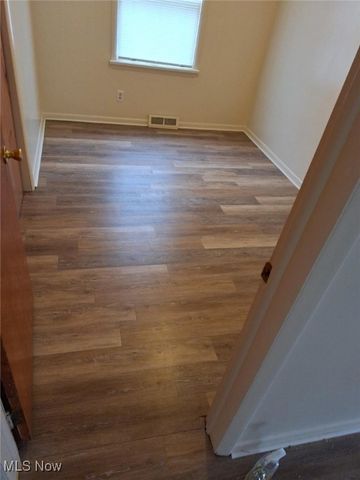 5650 Lafayette Avenue, Maple Heights, OH 44137