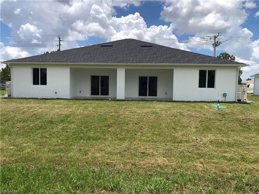 4568/4570 Golfview BLVD, LEHIGH ACRES, FL 33973 — photo 2