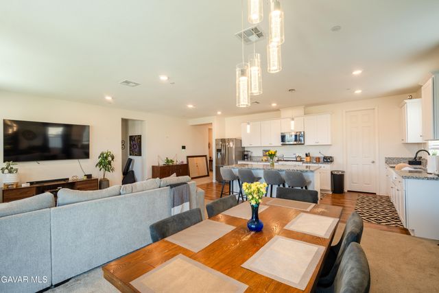 44460 Encanto Way, Lancaster, CA 93536