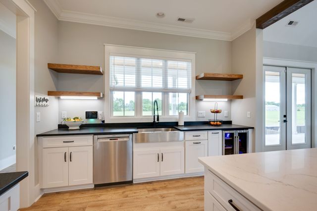 2075 Egypt Rd, Chapel Hill, TN 37034