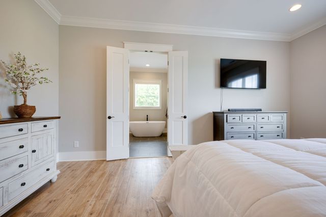 2075 Egypt Rd, Chapel Hill, TN 37034