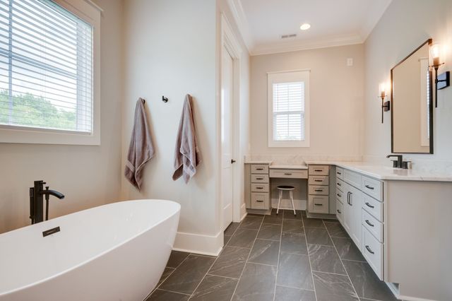2075 Egypt Rd, Chapel Hill, TN 37034