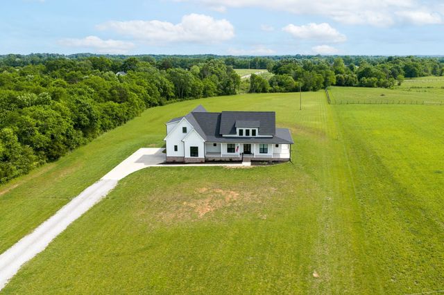 2075 Egypt Rd, Chapel Hill, TN 37034